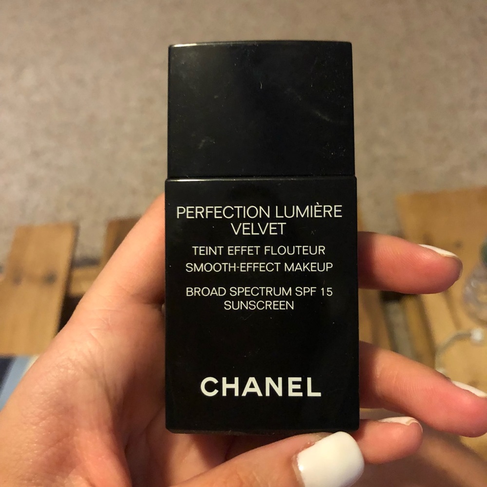 Chanel foundation
